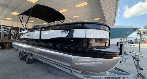 2023 Barletta Lusso L25UC