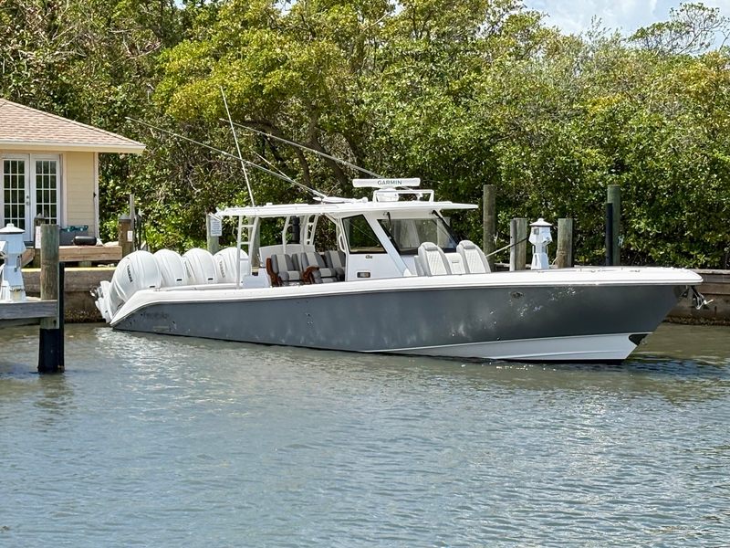 2021 Everglades 435 CC