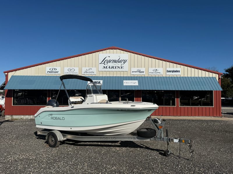 2017 Robalo 180 CC