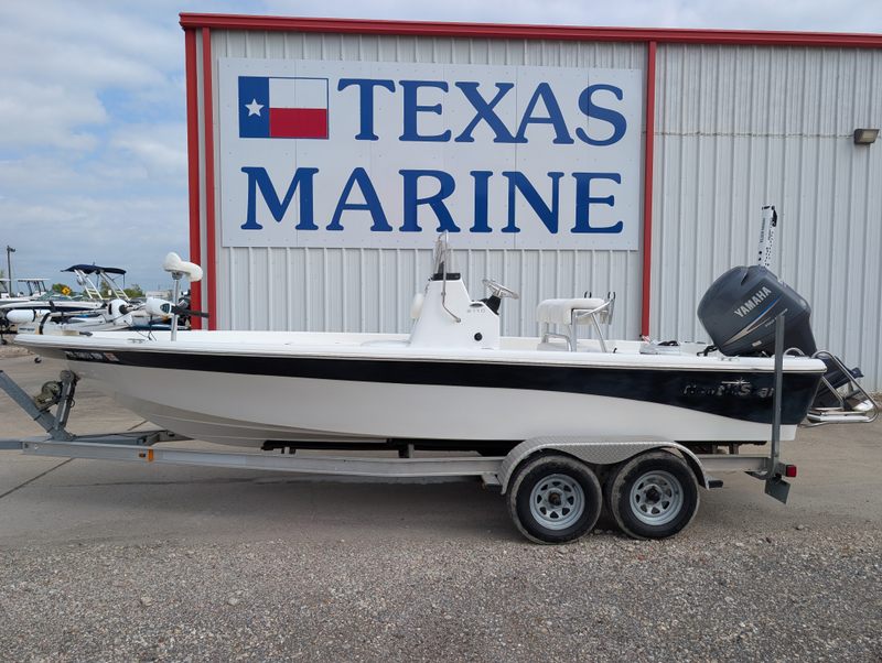 2012 Nauticstar 2110