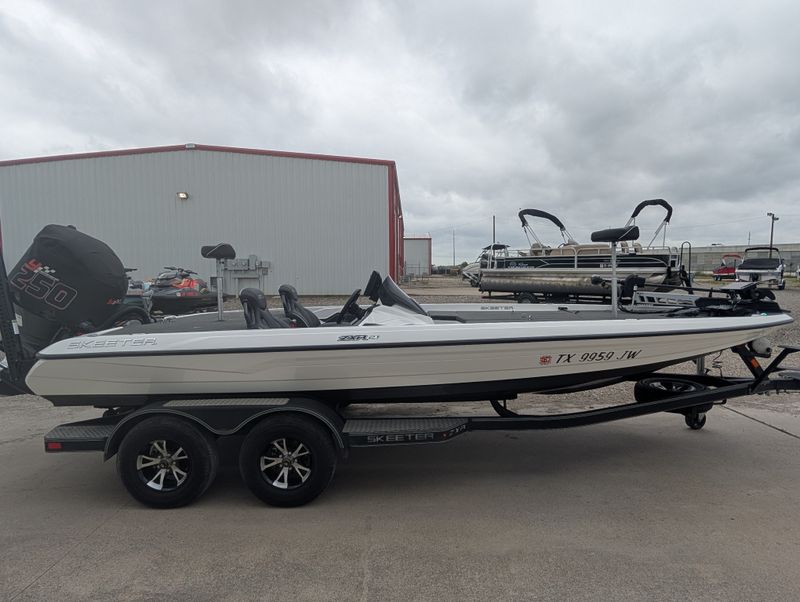 Boat Image 6