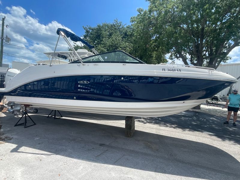 2021 Sea Ray SDX 250