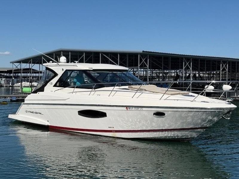 2015 Regal 42 Sport Coupe